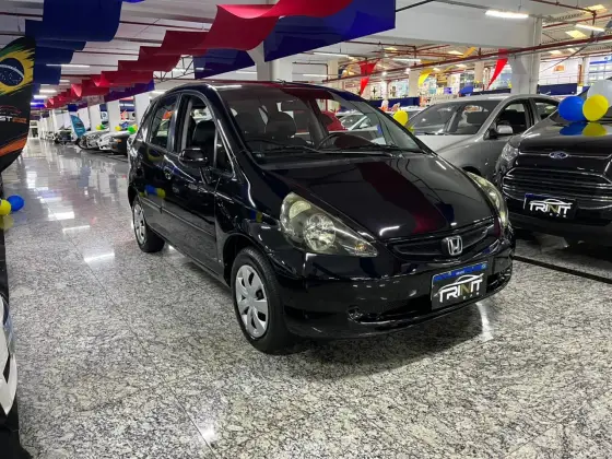 HONDA FIT 1.4 LX 8V GASOLINA 4P AUTOMÁTICO HONDA FIT 1.4 LX 8V GASOLINA 4P AUTOMÁTICO