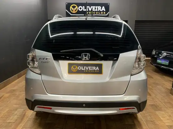 HONDA-FIT-2012
