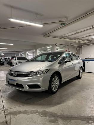 HONDA CIVIC 1.8 LXS 16V FLEX 4P AUTOMÁTICO