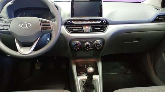 HYUNDAI-HB20S-2024