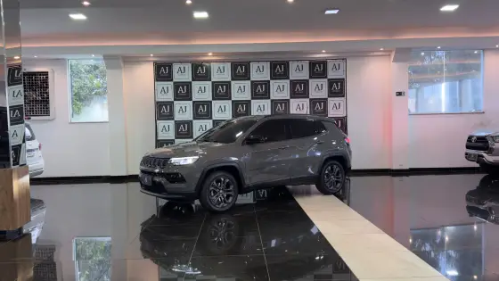 JEEP COMPASS 1.3 T270 TURBO FLEX LONGITUDE AT6 JEEP COMPASS 1.3 T270 TURBO FLEX LONGITUDE AT6