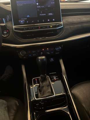 JEEP-COMMANDER-1.3 T270 TURBO FLEX LIMITED AT6 JEEP-COMMANDER-2022