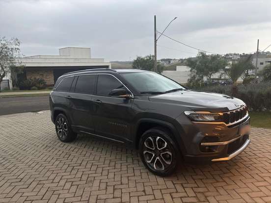 JEEP-COMMANDER-2022