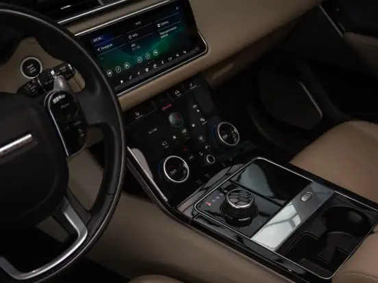 LAND ROVER-RANGE ROVER VELAR-2.0 P300 GASOLINA R-DYNAMIC SE AUTOMÁTICO LAND ROVER-RANGE ROVER VELAR-2020