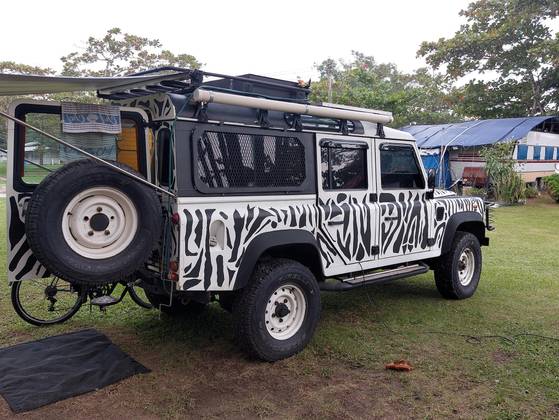 LAND ROVER DEFENDER 2.5 CSW 110 4X4 TURBO DIESEL 4P MANUAL