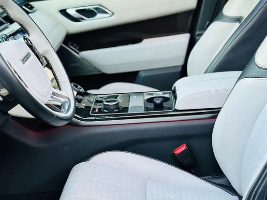 LAND ROVER-RANGE ROVER VELAR-3.0 V6 P380 GASOLINA FIRST EDITION AUTOMÁTICO LAND ROVER-RANGE ROVER VELAR-2017