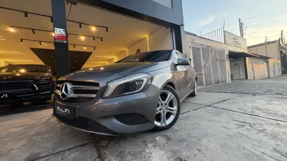 MERCEDES-BENZ CLASSE A 2.0 250 TURBO SPORT GASOLINA 4P AUTOMATIZADO
