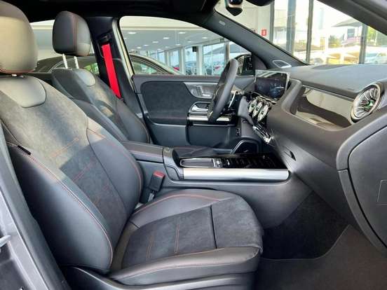 MERCEDES-BENZ-GLA 35 AMG-2.0 MHEV 4MATIC SPEEDSHIFT MERCEDES-BENZ-GLA 35 AMG-2025