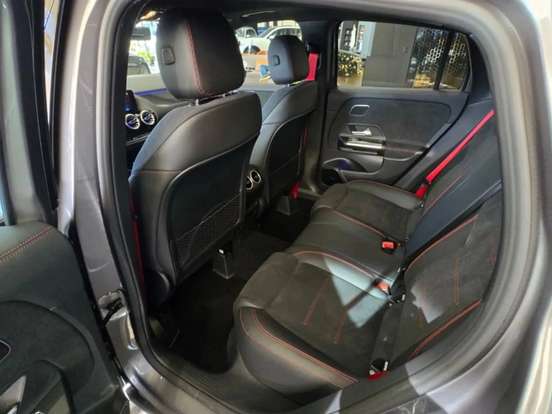 MERCEDES-BENZ-GLA 35 AMG-2.0 MHEV 4MATIC SPEEDSHIFT MERCEDES-BENZ-GLA 35 AMG-2025