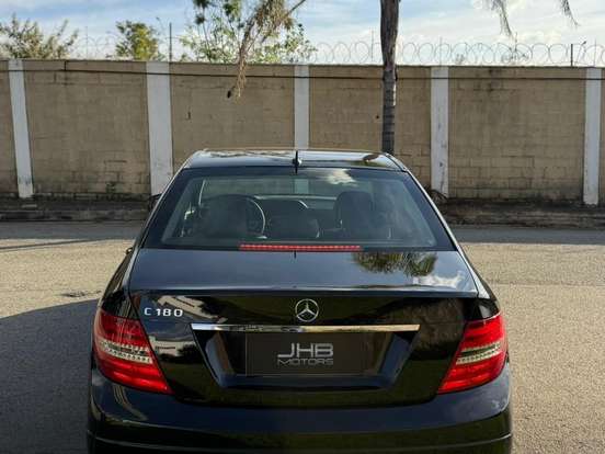MERCEDES-BENZ-C 180-1.6 CGI SPORT 16V TURBO GASOLINA 4P AUTOMÁTICO MERCEDES-BENZ-C 180-2013