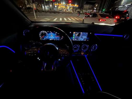 MERCEDES-BENZ-GLA 35 AMG-2022