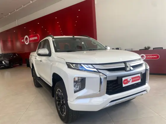 MITSUBISHI L200 TRITON 2.4 16V TURBO DIESEL SPORT HPE CD 4P 4X4 AUTOMÁTICO