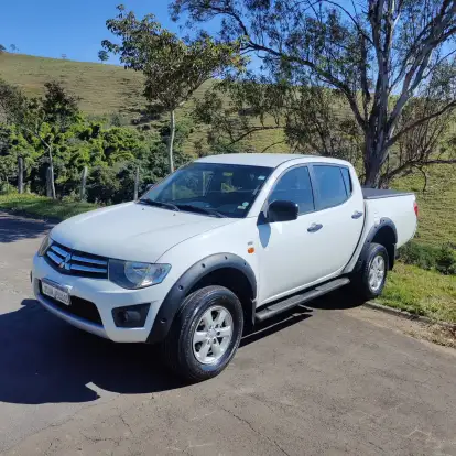 MITSUBISHI-L200 TRITON-3.2 GLS 4X4 CD 16V TURBO INTERCOLER DIESEL 4P MANUAL MITSUBISHI-L200 TRITON-2013