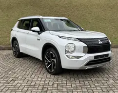 MITSUBISHI OUTLANDER 2.4 PHEV HPE-S S-AWC DHT MITSUBISHI OUTLANDER 2.4 PHEV HPE-S S-AWC DHT