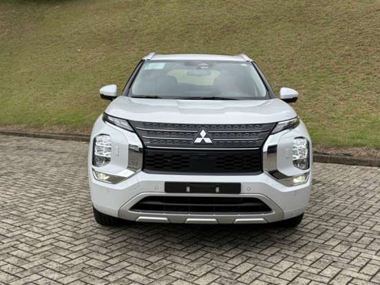 MITSUBISHI-OUTLANDER-2.4 PHEV HPE-S S-AWC DHT MITSUBISHI-OUTLANDER-2025