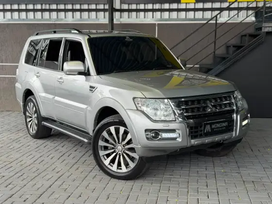 MITSUBISHI PAJERO FULL 3.2 HPE 4X4 16V TURBO INTERCOOLER DIESEL 4P AUTOMÁTICO