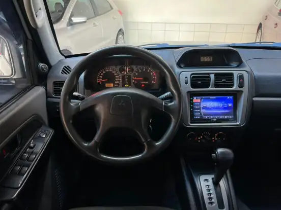 MITSUBISHI-PAJERO TR4-2008