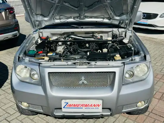 MITSUBISHI-PAJERO TR4-2008