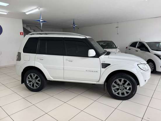 MITSUBISHI-PAJERO TR4-2014