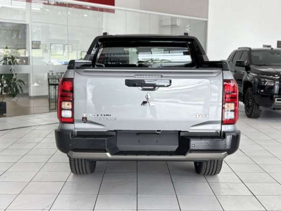 MITSUBISHI-TRITON-2.4 BITURBO DIESEL CD KATANA 4X4 AUTOMÁTICO MITSUBISHI-TRITON-2026