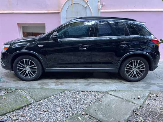 MITSUBISHI-ASX-2017