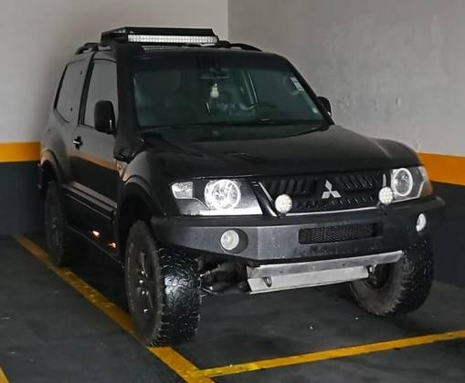 MITSUBISHI PAJERO FULL 3.8 HPE 4X4 V6 24V GASOLINA 2P AUTOMÁTICO
