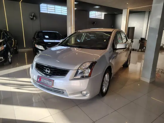NISSAN SENTRA 2.0 S 16V FLEX 4P AUTOMÁTICO NISSAN SENTRA 2.0 S 16V FLEX 4P AUTOMÁTICO