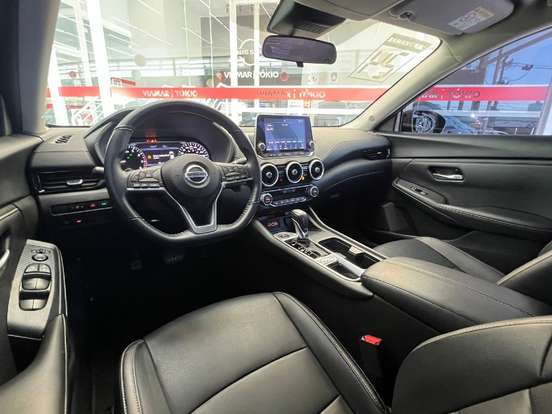 NISSAN-SENTRA-2023