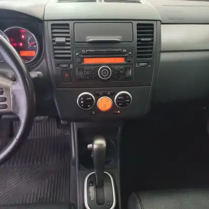 NISSAN-TIIDA-1.8 SL 16V FLEX 4P AUTOMÁTICO NISSAN-TIIDA-2011