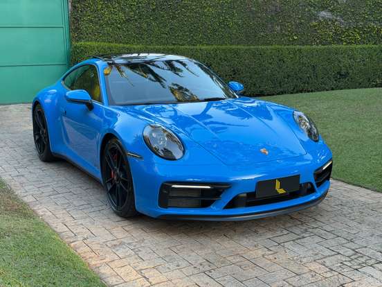 PORSCHE-911-2023