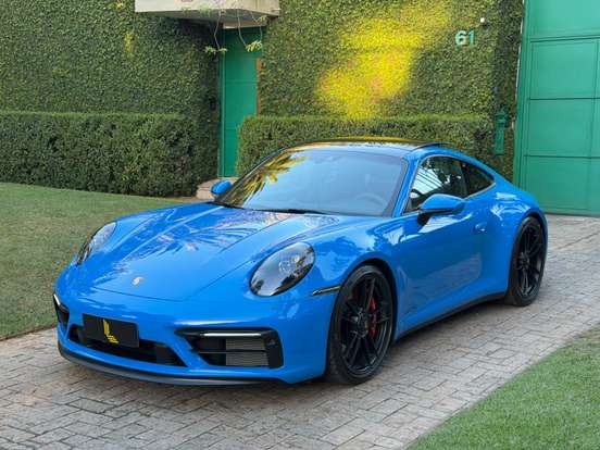 PORSCHE-911-2023