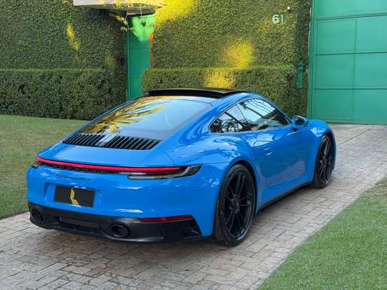 PORSCHE-911-2023
