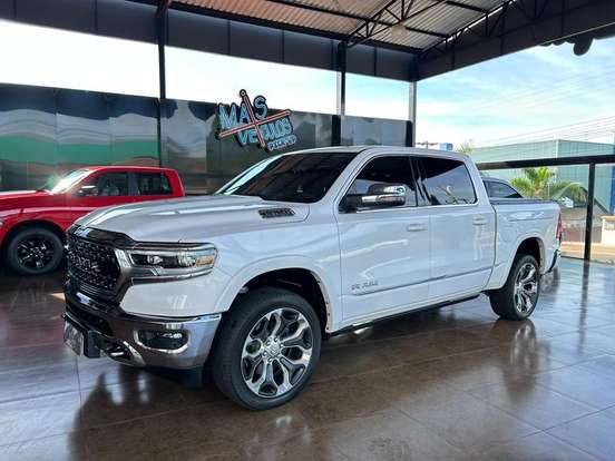 RAM-1500-5.7 V8 GASOLINA LIMITED CD 4X4 AUTOMÁTICO RAM-1500-2023