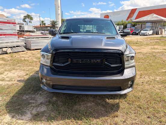 RAM-CLASSIC-5.7 V8 GASOLINA LARAMIE CD 4X4 AUTOMÁTICO RAM-CLASSIC-2022