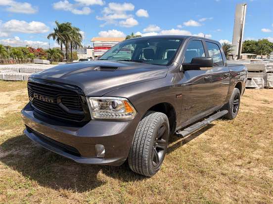 RAM-CLASSIC-5.7 V8 GASOLINA LARAMIE CD 4X4 AUTOMÁTICO RAM-CLASSIC-2022