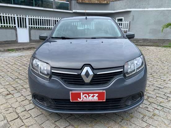 RENAULT-LOGAN-2018
