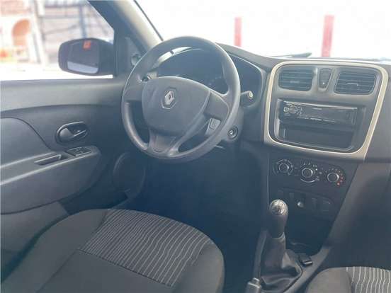 RENAULT-SANDERO-2019