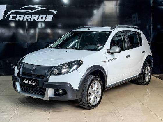 RENAULT SANDERO 1.6 STEPWAY 16V FLEX 4P AUTOMÁTICO