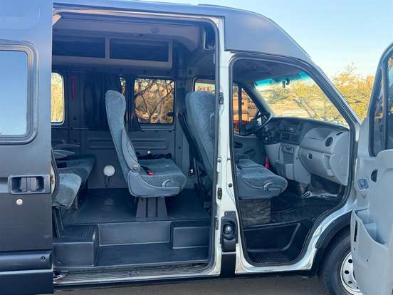 RENAULT-MASTER-2011