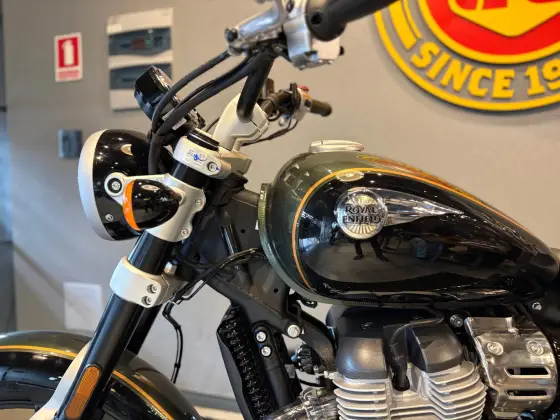 ROYAL ENFIELD METEOR 650 INTERSTELLAR ROYAL ENFIELD METEOR 650 INTERSTELLAR