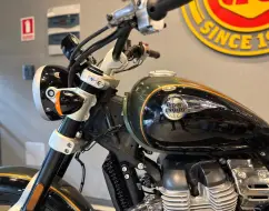 ROYAL ENFIELD METEOR 650 INTERSTELLAR ROYAL ENFIELD METEOR 650 INTERSTELLAR