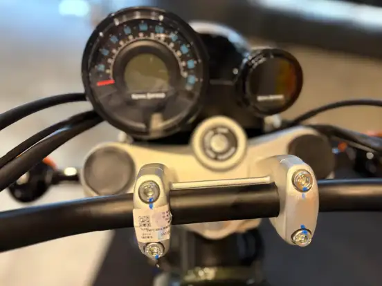 ROYAL ENFIELD-METEOR 650 INTERSTELLAR ROYAL ENFIELD-METEOR 650 INTERSTELLAR-2026