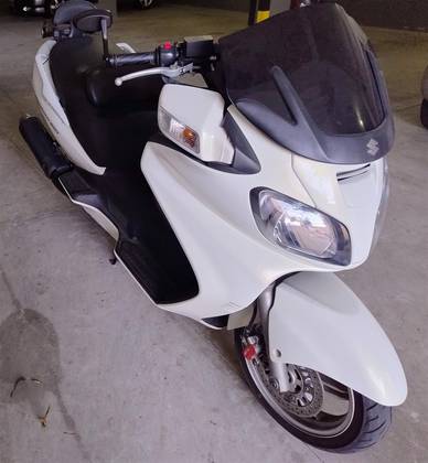 SUZUKI BURGMAN 650 