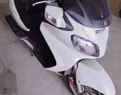 SUZUKI BURGMAN 650 SUZUKI BURGMAN 650