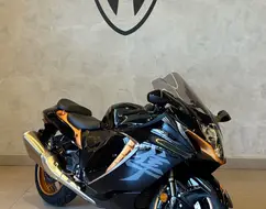 SUZUKI HAYABUSA GSX1300RA SUZUKI HAYABUSA GSX1300RA