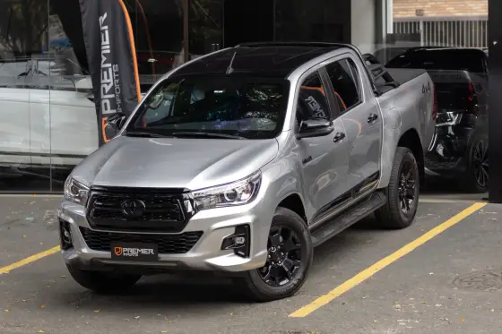 TOYOTA HILUX 2.8 SRX 4X4 CD 16V DIESEL 4P AUTOMÁTICO TOYOTA HILUX 2.8 SRX 4X4 CD 16V DIESEL 4P AUTOMÁTICO