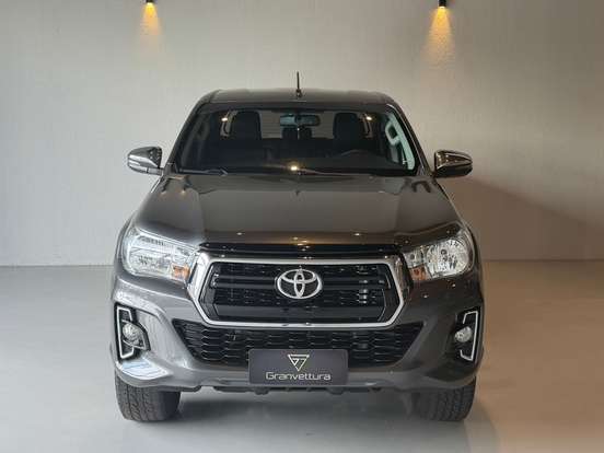 TOYOTA-HILUX-2.7 SRV 4X2 CD 16V FLEX 4P AUTOMÁTICO TOYOTA-HILUX-2018