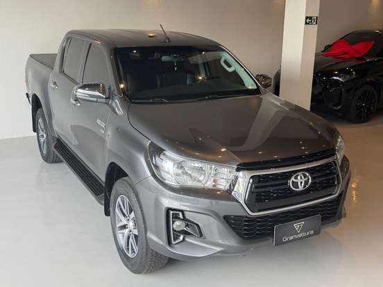 TOYOTA-HILUX-2.7 SRV 4X2 CD 16V FLEX 4P AUTOMÁTICO TOYOTA-HILUX-2018