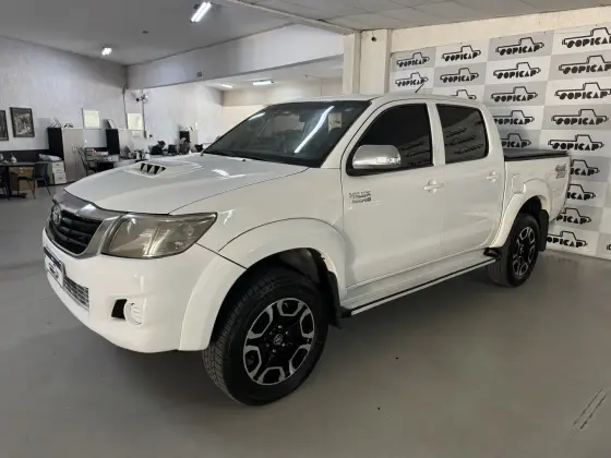 TOYOTA HILUX 3.0 SRV 4X4 CD 16V TURBO INTERCOOLER DIESEL 4P AUTOMÁTICO