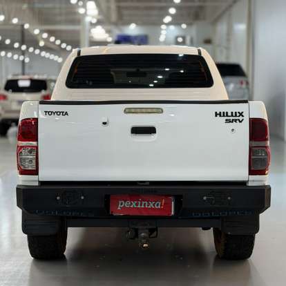 TOYOTA-HILUX-2014